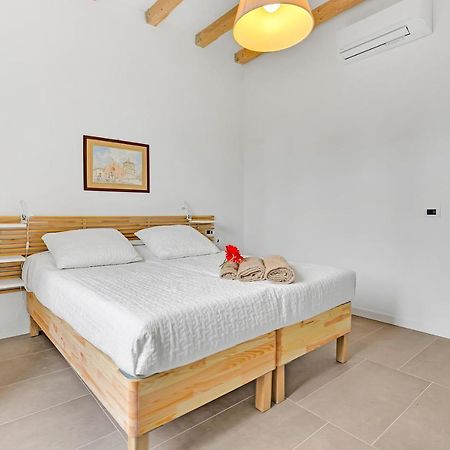Апартаменти Alessia'S Flat- Naviglio Grande Буччинаско Екстер'єр фото